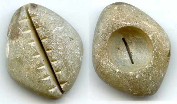 Rare large jade cowrie proto-coin w/one hole, c.800 BC, W. Zhou, China