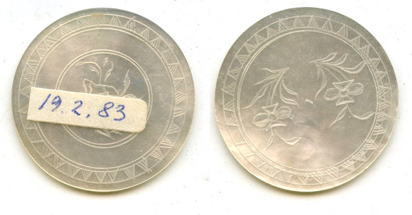 Round mother-of-pearl gaming counter, S. China, 18th–early 20th century