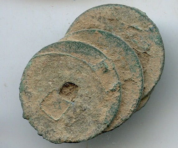 Nice original clump of 4 coins from 1500's, various rulers and rebels, Vietnam