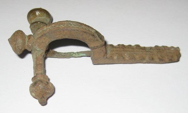 Large bronze Roman crossbow fibula complete with pin, class III, ca.300-370 AD
