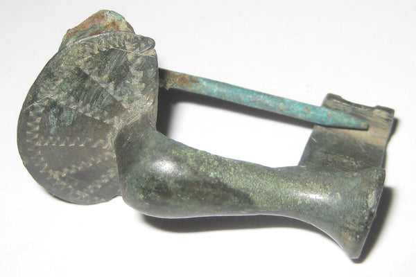 Very nice bronze Knee Fibula with half-round head plate, Roman Empire, ca.125-200 AD