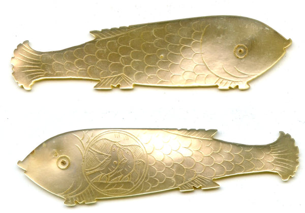 Fish-shaped mother-of-pearl gaming counter, S. China, 18th–early 20th century