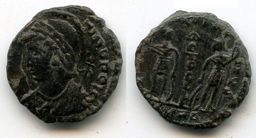 CONSTANTINOPOLI/GLORIA EXERCITVS AE3, c.330-35 CE, Heraclea, Roman Empire