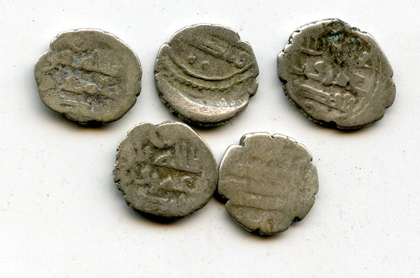 Lot of 5 silver dammas, 800s-900s CE, Habbarid Amirs of Sind
