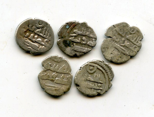 Lot of 5 various silver dammas, 854-900s CE, Habbarid Amirs of Sind