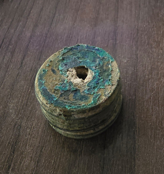 Large stack of 12 one-cash coins, Northern Song dynasty (960-1127 AD), China