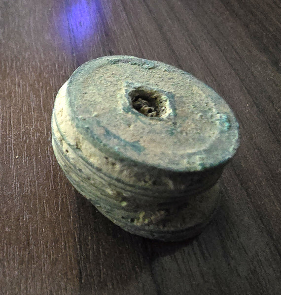 Large stack of 16 one-cash coins, Northern Song dynasty (960-1127 AD), China