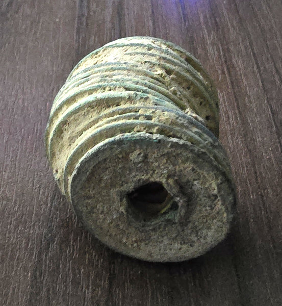 Large stack of 16 one-cash coins, Northern Song dynasty (960-1127 AD), China