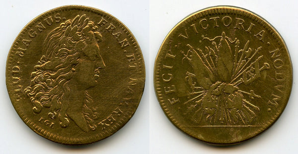 Brass FECIT VICTORIA NODVM jeton (AE27) of Louis XIV (1643-1715), France