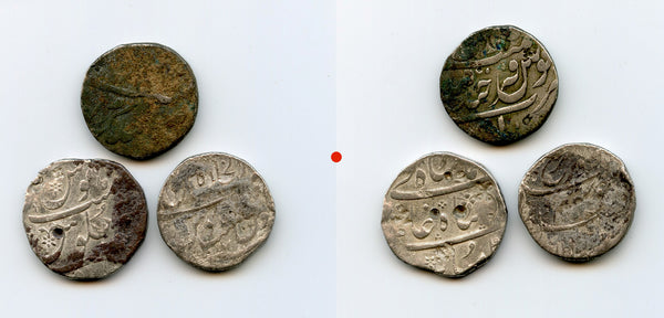 Lot of 3 different silver Mughal rupees, 17th-18th centuries, 34g of silver