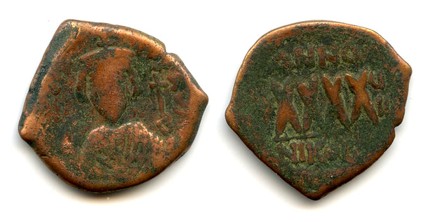 Bronze follis of Phocas (602-610 CE), Nicomedia, Byzantine Empire