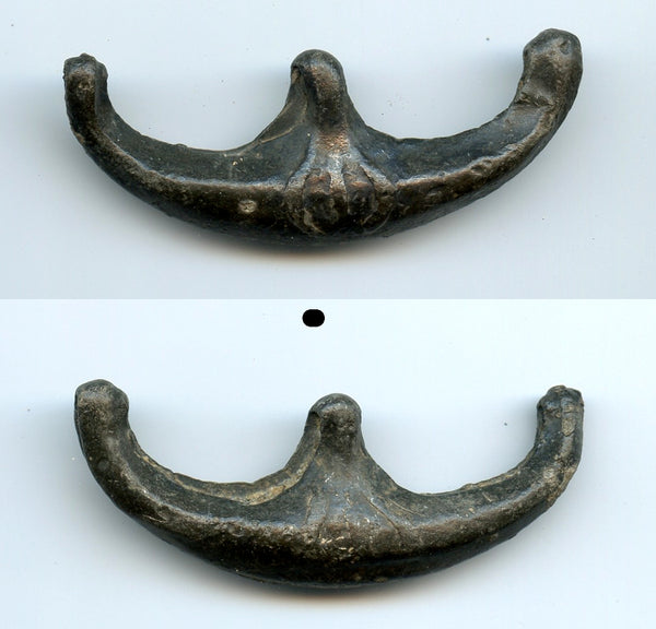 Decorated medium tin boat-money (68mm), c.1400-1700s, primitive coinage of Malaysia