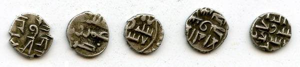 Lot of 5 nice silver dammas, late 900s CE, Habbarid Amirs of Sind
