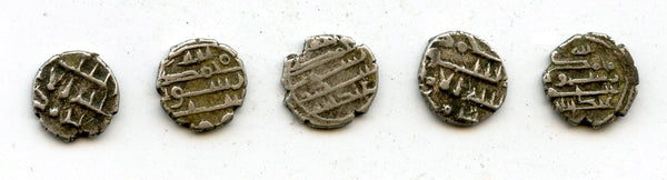 Lot of 5 nice silver dammas, late 900s CE, Habbarid Amirs of Sind