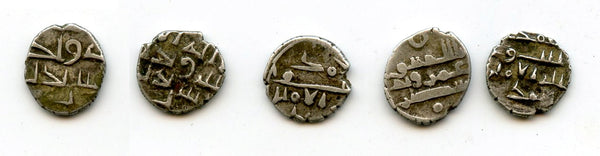 Lot of 5 nice silver dammas, late 900s CE, Habbarid Amirs of Sind