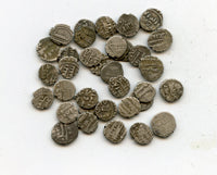 Lot of 35 nice silver dammas, late 900s CE, Habbarid Amirs of Sind