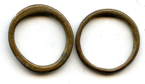 Lot of 2 authentic ancient Celtic ring money, Danube region, ca.800-500 BC
