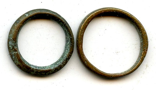 Lot of 2 authentic ancient Celtic ring money, Danube region, ca.800-500 BC