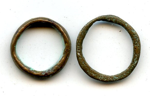 Lot of 2 authentic ancient Celtic ring money, Danube region, ca.800-500 BC