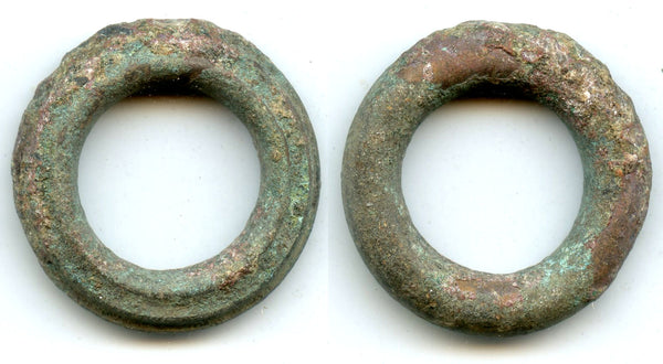 Scarcer ancient Celtic ring money w/groove, Danube region, c.500-100 BC