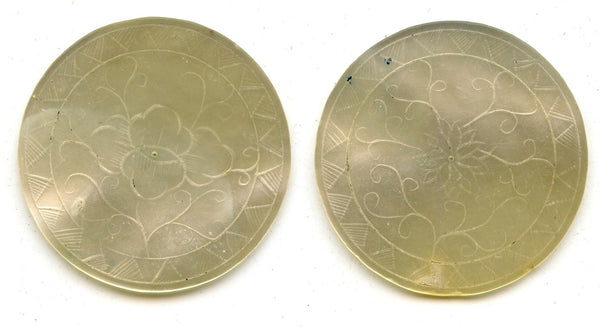 Round mother-of-pearl gaming counter, S. China, 18th–early 20th century