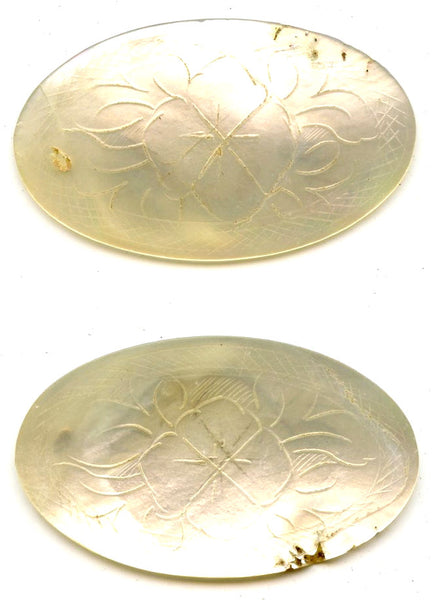 Large oval mother-of-pearl gaming counter, S. China, 18th–early 20th century