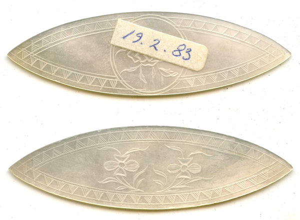 Large oval mother-of-pearl gaming counter, S. China, 18th–early 20th century