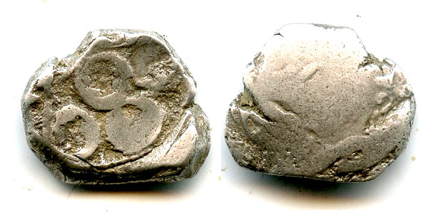 Extremely rare 1/4 shatamana with a five-circles symbol, Kamboja Janapada, India, struck ca.500-400 BC