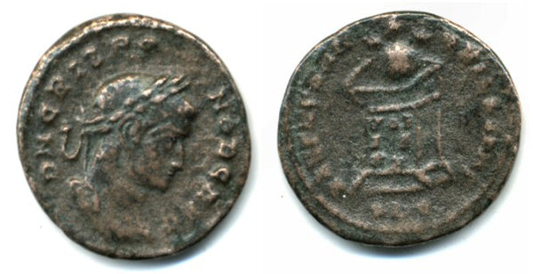 Follis of Crispus (317-326 AD), BEATA TRANQVILITAS, Lyon, Roman Empire