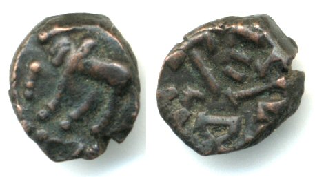 AE 1/2 unit (1/2 kakini of 10-ratti) of Ganapati Naga, ca.340 AD, Nagas of Narwar, India - with MAHARAJA SRI GA in Brahmi