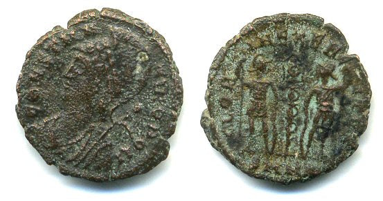 Scarce CONSTANTINOPOLIS / GLORIA EXERCITVS AE3, minted 337-340 AD