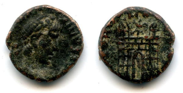 AE4 of Magnus Maximus (383-388 AD), Arelate mint, Roman Empire