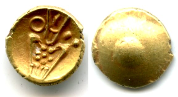 Rare gold Kali scyphate fanam minted from South-Eastern India, Dutch VOC or local issue, 17th-18th century, India (Herrli #3.07 var)