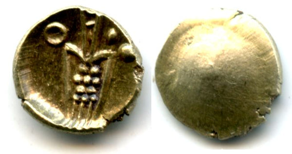 Rare gold Kali scyphate fanam minted from South-Eastern India, Dutch VOC or local issue, 17th-18th century, India (Herrli #3.07 var)