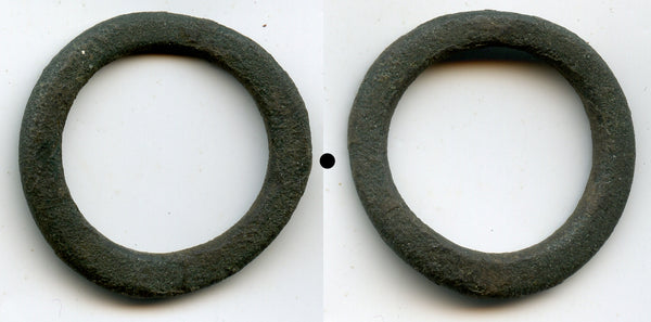 Large (33mm) Celtic ring money, ca. 800-500 BC, Hungary