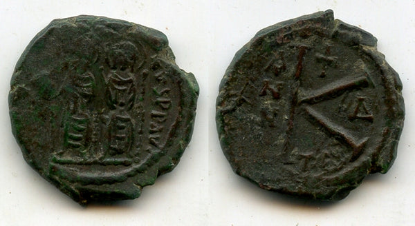 Bronze 1/2 follis of Justin II (565-578 AD), Thessalonica, Byzantine Empire