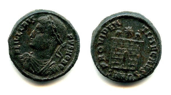 Rare camp-gate follis of Crispus (317-326 AD), Nicomedia, Roman Empire