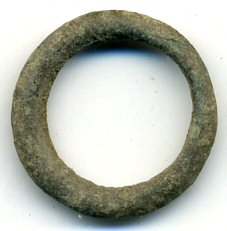 Excellent bronze ancient Celtic ring money, ca. 800-500 BC - Hungarian find. Smaller piece (17mm, 1.3 grams).