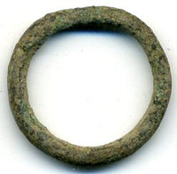Excellent bronze ancient Celtic ring money, ca. 800-500 BC - Hungarian find. Smaller piece (20mm, 1.8 grams).