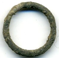 Excellent bronze ancient Celtic ring money, ca. 800-500 BC - Hungarian find. Smaller piece (16mm, 0.9 grams).