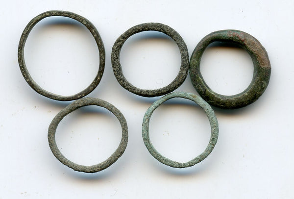 Lot of 5 ancient Celtic bronze ring money pieces from Hungary, ca.800-500 BC