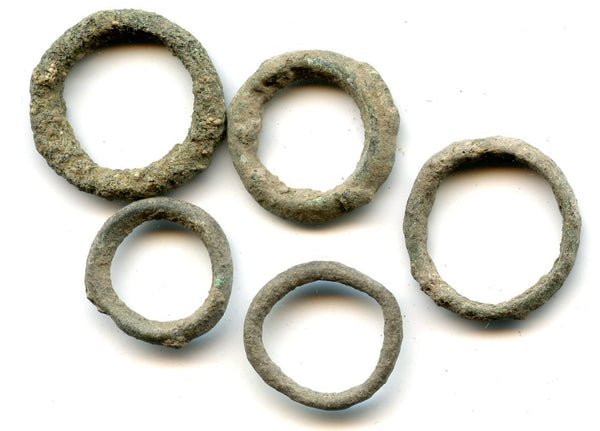 Lot of 5 ancient Celtic bronze ring money pieces from Hungary, ca.800-500 BC