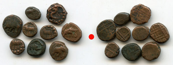 Lot of 9 various bronze kasu and 1/2 kasu, anonymous 18th century issues from Mysore, South India