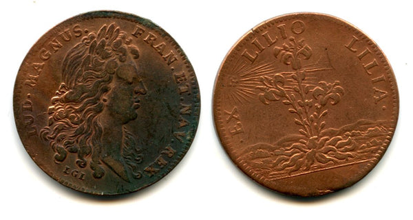 Nice copper token (AE27) of Louis XIV (1643-1715), France - undated "three lilies" type