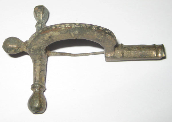 Very nice bronze Roman crossbow fibula complete with pin, class I, ca.280-320 AD